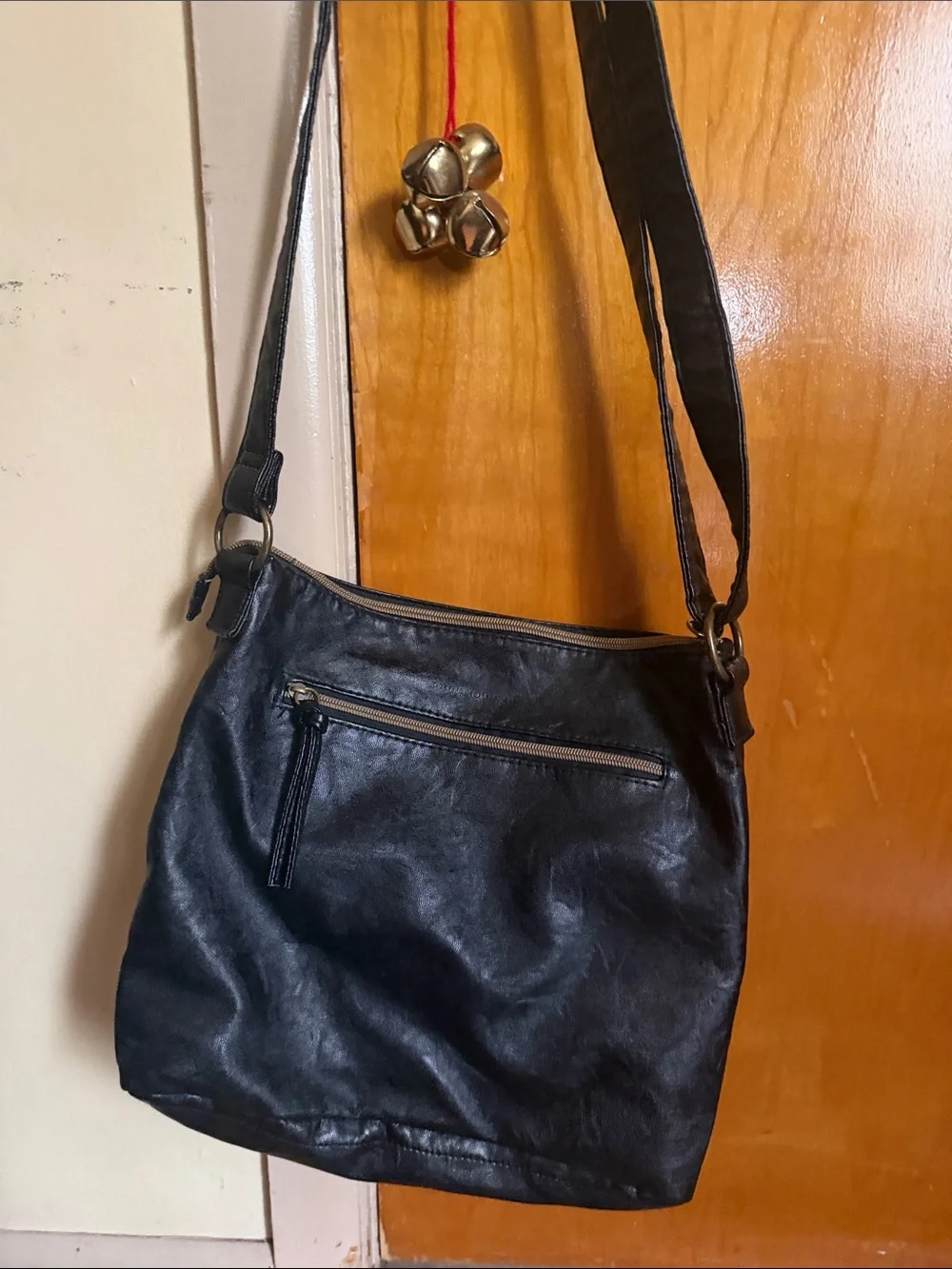 Stone Mountain Accessories sleek black